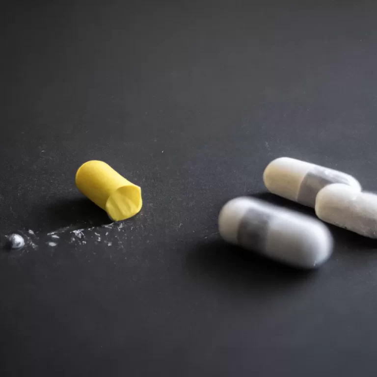 5 Ways Opiate Addiction Destroys Lives: Why You Need to Act Now